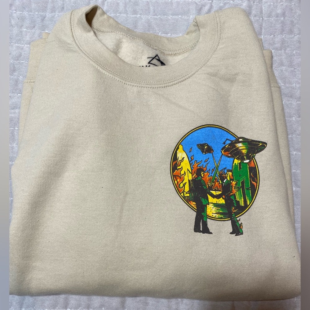 Pink Floyd NWOT Sweatshirt Size L